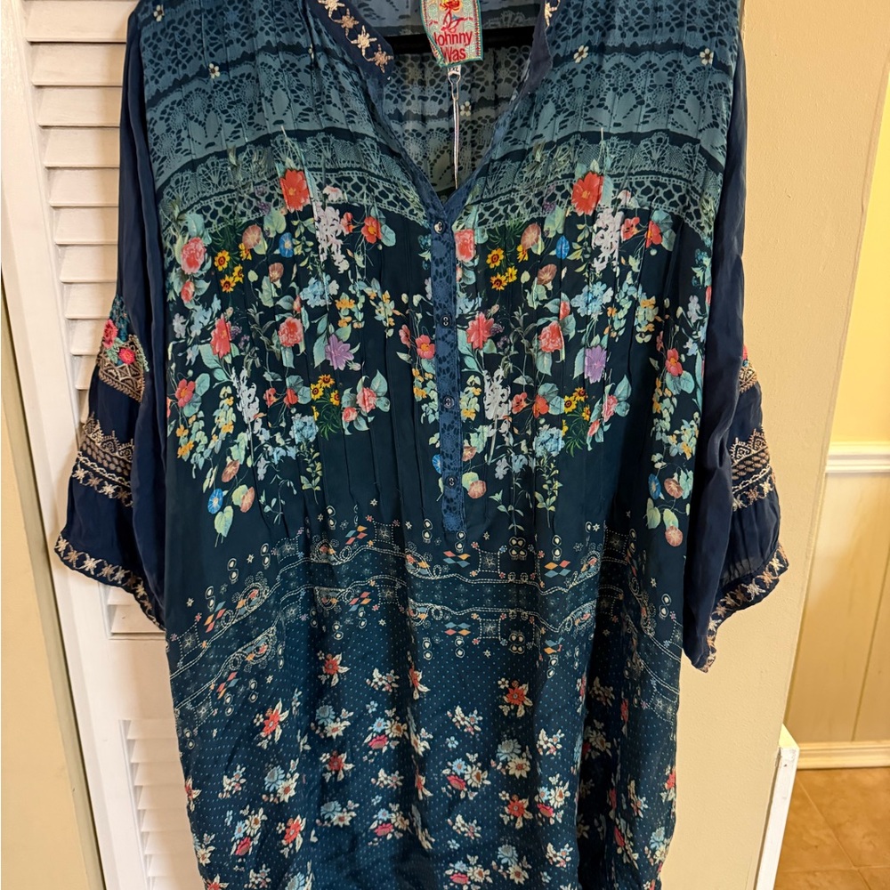 Johnny Was Women's Floral Blue Tunic